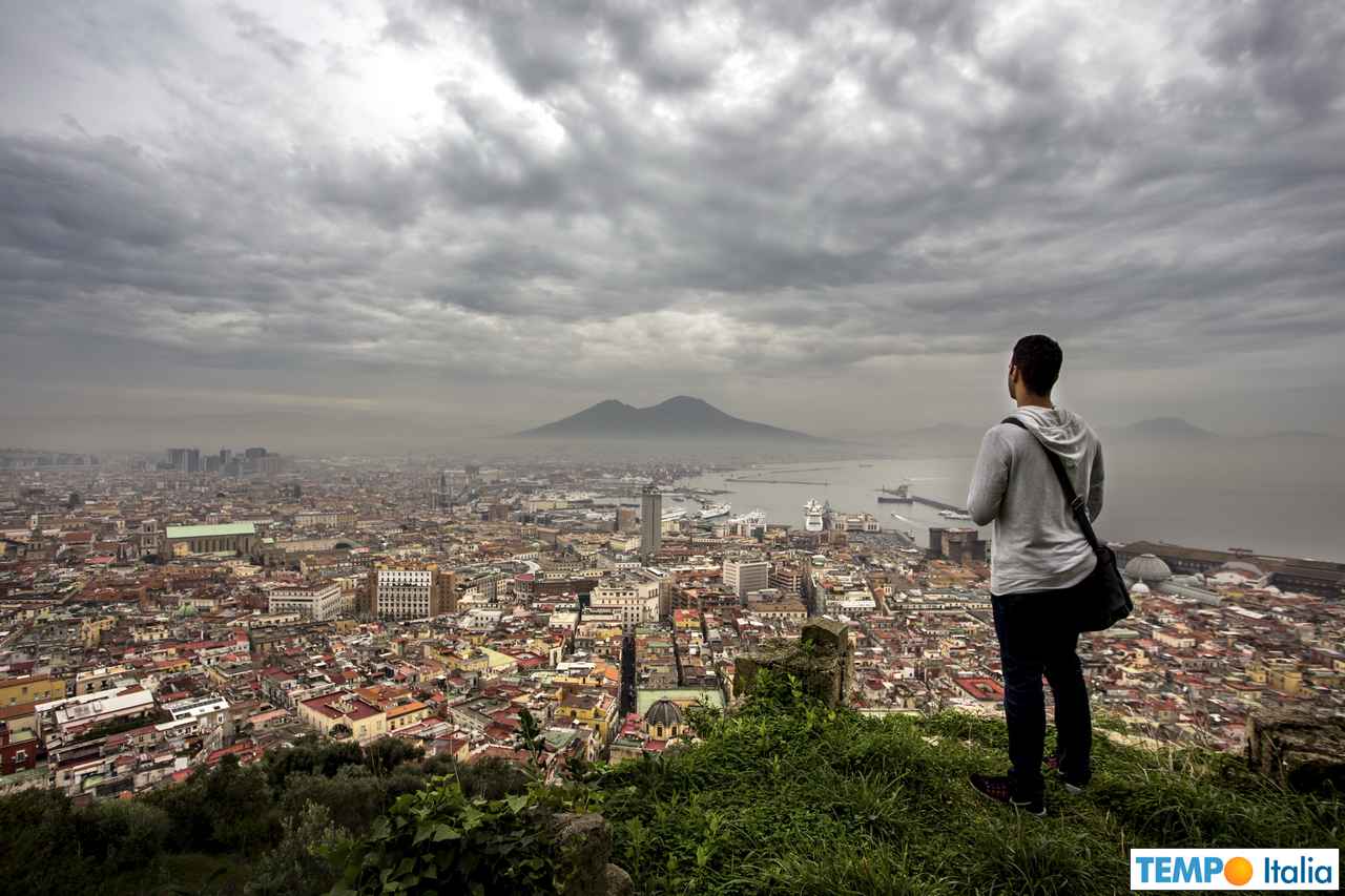 Meteo Napoli Attesi 32 Centigradi Notizie Meteo Di Tempo Italia